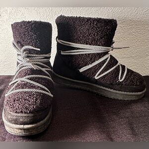 Ardene Women’s Faux Fur Wrap Around “moon Boots” Size 7